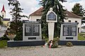 Kriegerdenkmal bei der Kirche