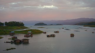 Crépuscule au parc national de Lam Nam Nan.