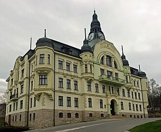 Hôtel de ville.