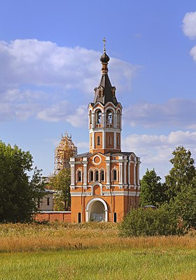 Колокольня монастыря с надвратным храмом во имя Рождества Иоанна Предтечи