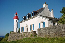 Le phare et la maison du gardien.