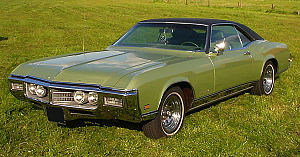 Buick Riviera 2 (1966–1970)