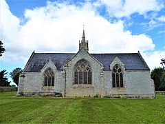 La chapelle de Tréminou vue du sud.