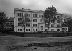 Flickskolan_i_Karlstad_1915.jpg