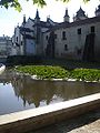 Igreja e convento, perto do lago do jardim