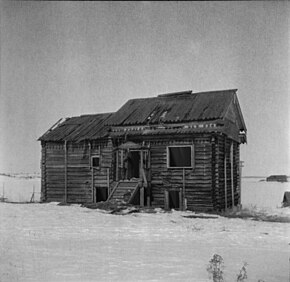 Часовня Преподобных Зосимы и Савватия (разобрана после войны) в 1944 году