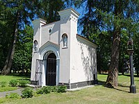 Herb Ogiński nad wejściem do kaplicy rodziny Ogińskich