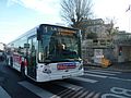 Heuliez GX 337 numéro 522 à l'arrêt Les Halles sur la ligne 1 direction La Couronne