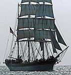 L’Elissa, trois-mâts barque américain à coque en acier de 1877 quitte son port d'attache, Galveston (Texas) au Texas en septembre 2006.
