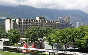 Facultad de Ciencias Económicas y Sociales