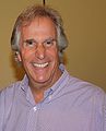 Henry Winkler interprète Gene Cousineau.