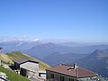 Vista dal Monte Generoso verso le due Grigne, il Monte San Primo, il Resegone ed il Sasso Gordona.