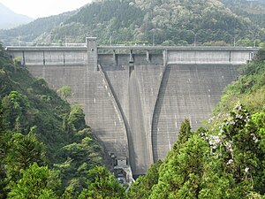 島地川ダム