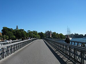 Skeppsholmsbron, bilväg