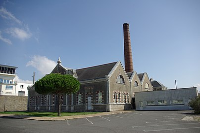 Usine élévatoire, dans le quartier du Petit Maroc