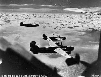 B-24 du 445th Bombardment Group, basé à RAF Tibenham, en Angleterre. 6 octobre 1944.