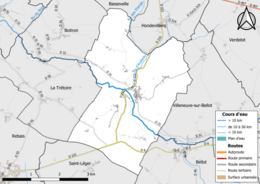 Carte en couleur présentant le réseau hydrographique de la commune