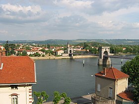 Vue du pont depuis Andance en direction d'Andancette