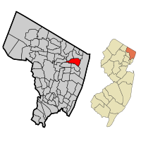 Location of Closter in Bergen County highlighted in red (left). Inset map: Location of Bergen County in New Jersey highlighted in orange (right).