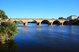 Le Vieux Pont.