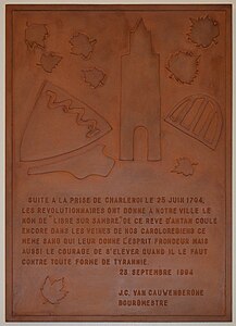 Plaque commémorative du nom de « Libre-sur-Sambre » apposée dans l'Hôtel de Ville.