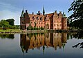 Image 100Egeskov Castle, Denmark (from Portal:Architecture/Castle images)