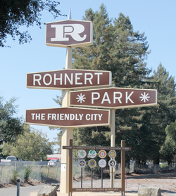 Rohnert Park sign between Commerce Boulevard and U.S. 101