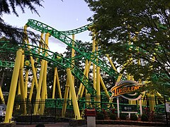 Turbulence à Adventureland