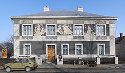 Municipal office and post office