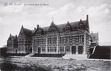 Bâtiment voyageurs monumental vers 1900