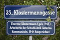 Klostermanngasse, mit erläuternder Zusatztafel