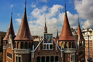 Casa de les Punxes de Josep Puig i Cadafalch (1905)