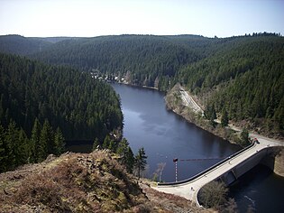 Blick über die Vorsperre in Richtung Altenau