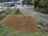 園芸用に用いられるマサ土。今回の土砂災害の原因でもある。