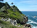 Poullan-sur-Mer : les falaises littorales et le GR 34 près de Kergavan.