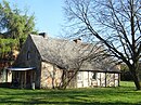 Wohnhaus mit Fachwerkschornstein