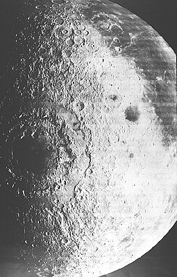 Кордильеры – внешнее кольцо вокруг Моря Восточного. Снимок зонда Lunar Orbiter - IV.