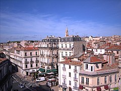 Le boulevard du Jeu de Paume, la place Édouard Adam et le boulevard de l'Observatoire.