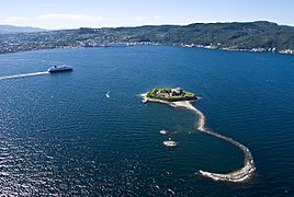 ムンク島からトロンハイム市街を望む