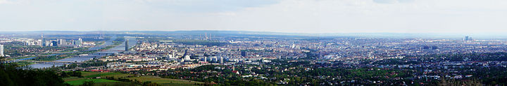 Vista panorâmica de 120° de Viena a partir de Kahlenberg