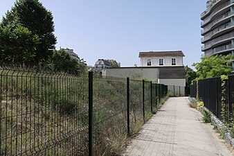 Vers l'ancienne gare d'Auteuil-Boulogne.