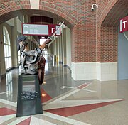 Alternate entrance with Trojan statue