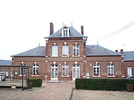 The town hall and school in Vieux-Rouen-sur-Bresle