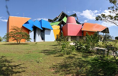 Biomuseo, Panama City, Panama, by Frank Gehry, partially opened in 2014, completed in 2019[103]