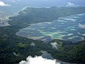 Vue aérienne des îles Faichuk, à l'ouest du lagon.