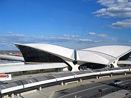 TWA Flight Center de l'aéroport international John-F.-Kennedy à New York, inauguré en 1962.