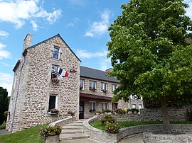 The town hall of Saint-Trimoël