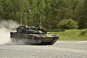 טנק המערכה העיקרי – AMX-56 לקלרק