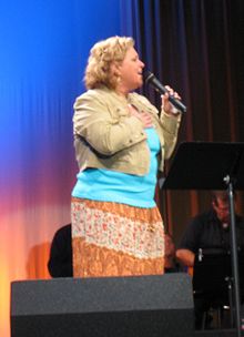 Description de l'image Sandi Patty.jpg.