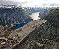 Escursionisti sul Trolltunga